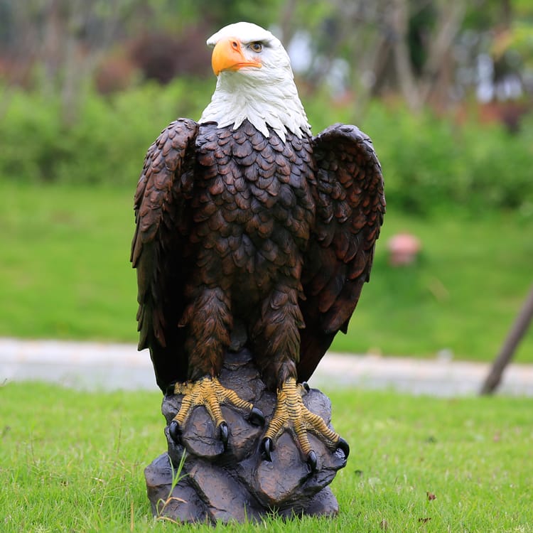 Resin Outdoor American Bald Eagle Statue