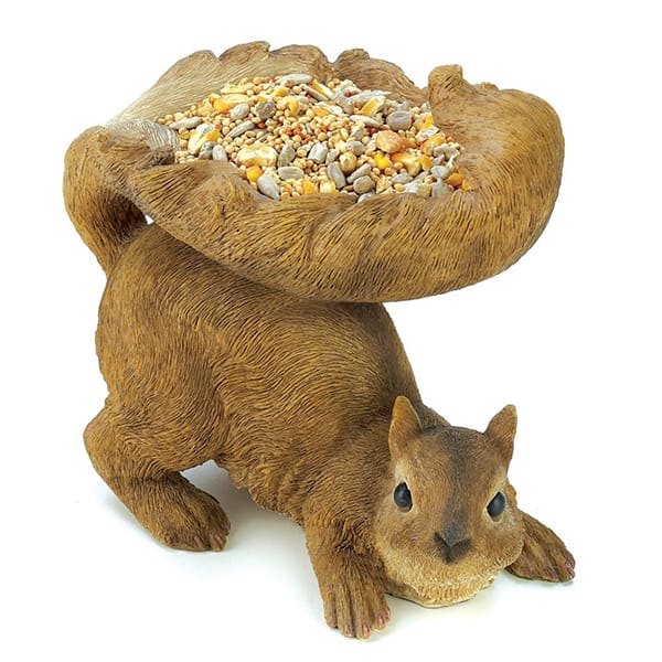 Resin Handcraft Natural Color Squirrel Figurine Outdoor Birdfeeder
